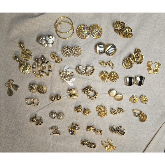 Lot 36 Gold & Silver Tone Clip On Earrings Chunky Pearl Hoop Rhinestone Vintage - Picture 2 of 12